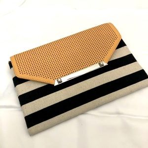 Stella and Dot clutch